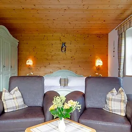 Heumanns Blockhaeuser Am Wald Resort